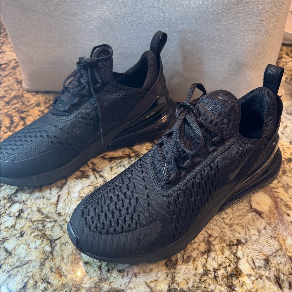 Nike Men's Triple Black Sneakers